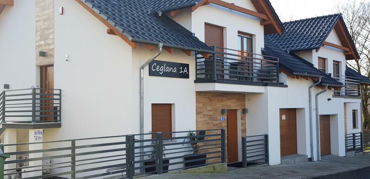 Spa Love Ceglana 1 A Sauna,,Jaccuzi Dla Dwojga Na Wylacznosc Zielona Gora  Exterior photo
